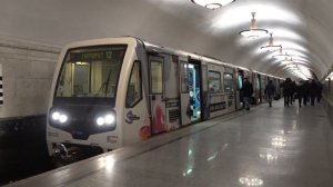 Тематический Поезд «Наука Будущего» на станции Новослободская