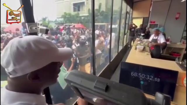 SEE HOW CROWD REACT MOMENT SANWO OLU STORM AMORE GARDEN TO VISIT HILDA BACI GUINESS COOKATHON смотреть онлайн