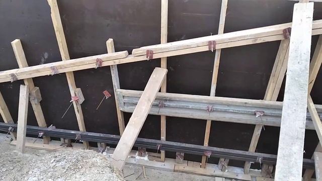 Деревянная опалубка. Подпорные стены. смотреть онлайн