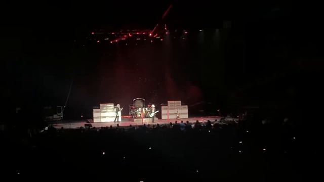 ZZ Top live at Budwiser Gardens in London on 05.07.22 смотреть онлайн