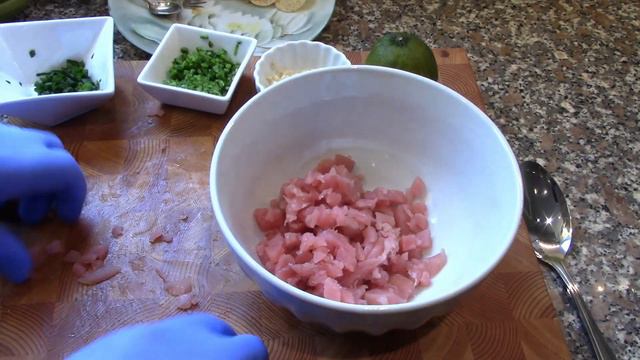 Asian Tuna Tartare wginger and sesame