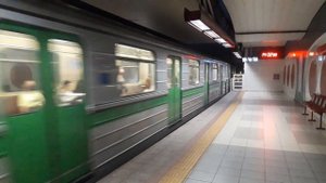 Метро София,  Subway Sofia. Потегляне от станция Фредерик Жолио Кюри