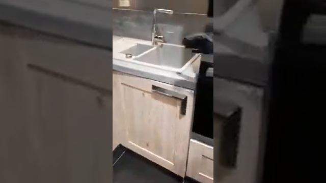 Обзор - Кухонный гарнитур RUMBA (Кухни и ванные Мария) смотреть онлайн