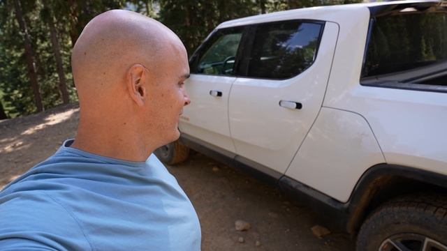 World's FIRST Electric Truck! Rivian R1T First Drive! смотреть онлайн