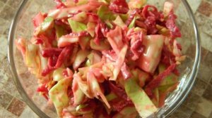 Салат из капусты со свеклой