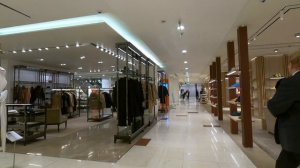 Walk around the TsUM - Central Department Store in Moscow.