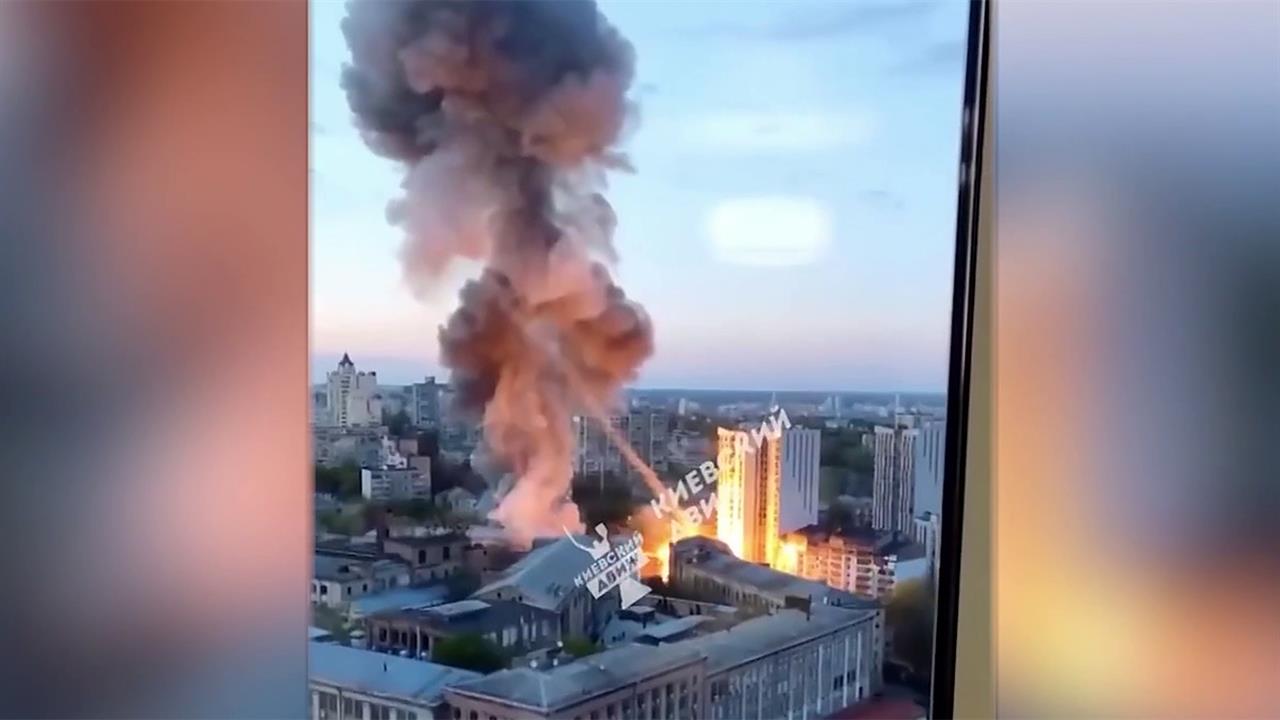 ВКС России нанесли удар по ракетно-космическому заводу "Артем" в Киеве