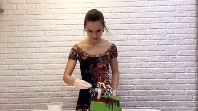 Торт для мальчика. Декор торта Майкрафт смотреть онлайн