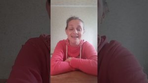 Хорошо бродить по свету с карамелькой за щекою...