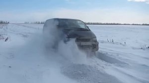 Mitsubishi Space Gear делика delica(Спэйс гир) L400 4x4 газовое оборудование цепи на колесах снег