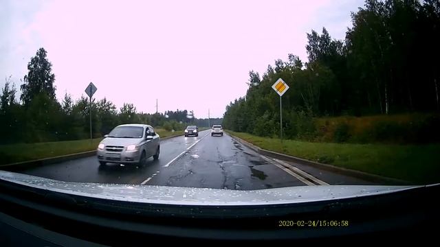 Видеорегистратор Dunobil Honor Duo - Пример записи с основной камеры смотреть онлайн