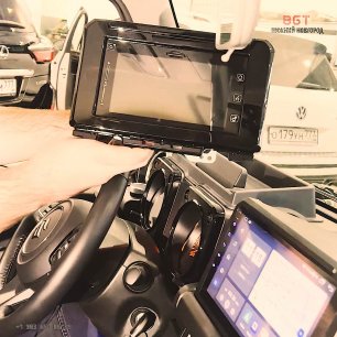 Suzuki Jimny - большой монитор с мультимедиа + 360