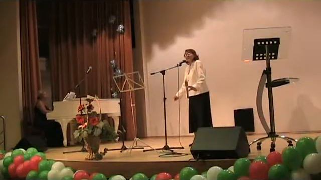 Зеленые листья - муз.Дмитрия Темкина. Людмила Семибратова, рояль - Елена Леменкова.