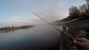 ЛОВЛЯ ЩУКИ В АТМОСФЕРНОМ МЕСТЕ!!! (РЫБАЛКА В ДЕКАБРЕ!)