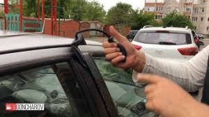 Как открыть машину без ключа за 30 секунд