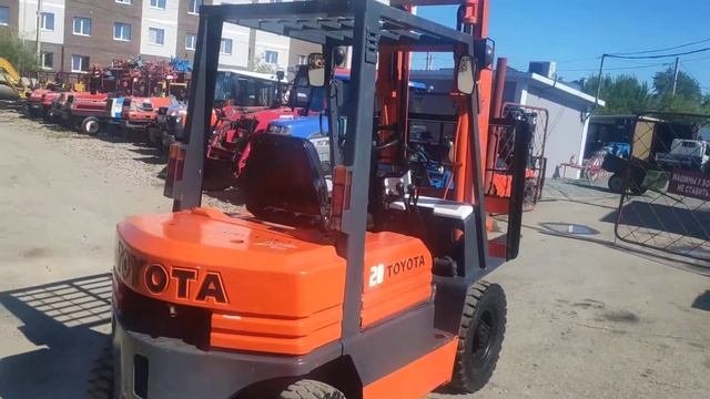 Вилочный погрузчик TOYOTA 5FGL20 двухтонный