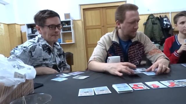 Играем в настольную игру ЗА БОРТОМ смотреть онлайн