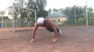 КАК НАКАЧАТЬ ГРУДНЫЕ МЫШЦЫ В ДОМАШНИХ УСЛОВИЯХ!!!!