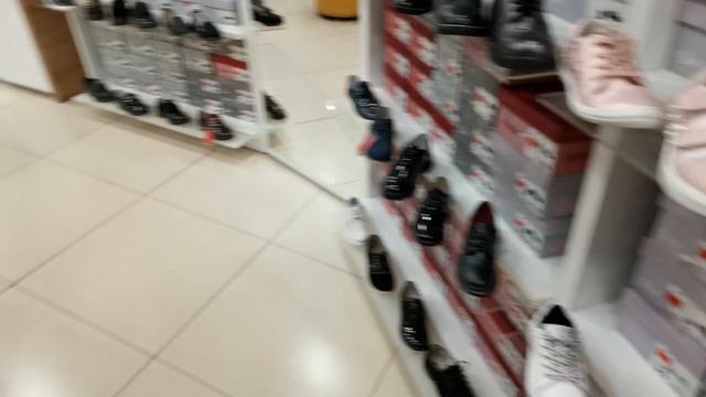 ВЛОГ\\ ПРОГУЛКА ПО ТОРГОВОМУ ЦЕНТРУ \\05.06.20\\ смотреть онлайн