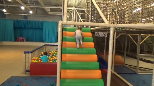 Rich Sport первое катание на самокате первые шаги на роликах Леопарк детский раз