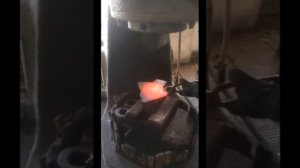 КОВКА МЯСНОГО ТОПОРА ?⚔?? #топор #кованыйтопор #мяснойтопор #купитьтопор #топордлярубкимяса