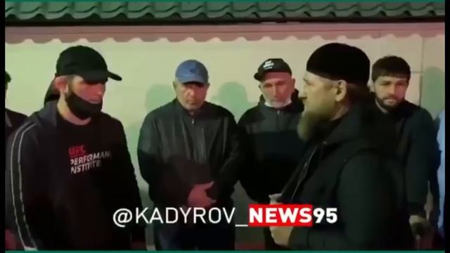 РАМЗАН КАДЫРОВ ПРИЕХАЛ НА ПОХОРОНЫ К АБДУЛМАНАПУ ПОДДЕРЖАТЬ ХАБИБА НУРМАГОМЕДОВА! смотреть онлайн