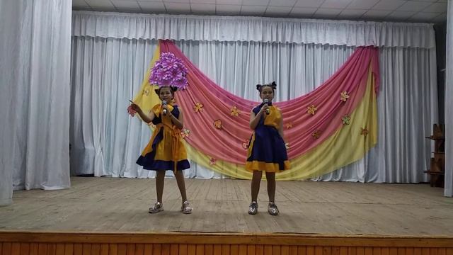 Дует "Подружки" Зразкової студії української пісні"Барви Корсуня" смотреть онлайн