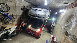 Польза двухстоечного подъемника в гараже