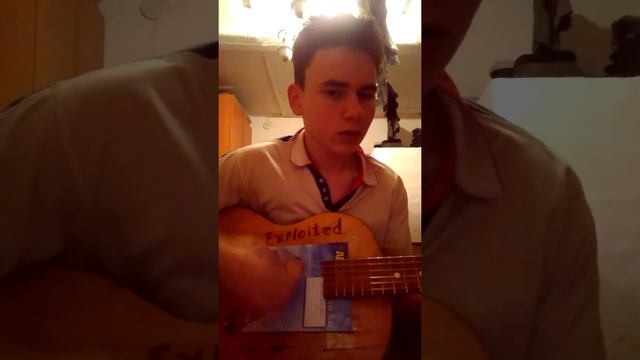 Из классики в электруху!!!! #электрогитара #гитара #классика #рок #панк #рок #бард #панкрок #гараж