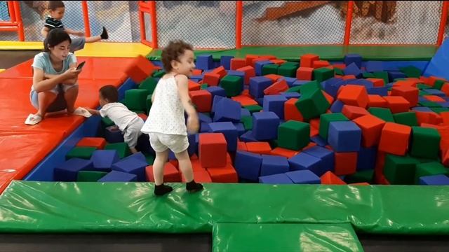 Тимур , Милана И Тамерлан. День Рождения у Тамерлана. Самый крутой ПАРК #Kids #VideoKids #Milana , смотреть онлайн