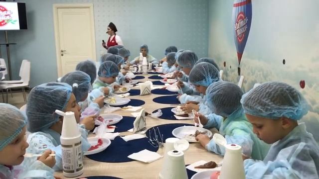 Экскурсия на фабрику мороженного чистая линия