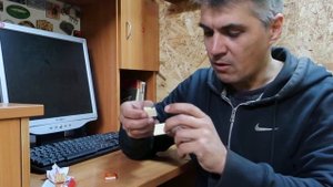 Распаковка старых жвачек donald и turbo. Начало видео слегка засрал из-за отсутствия опыта.