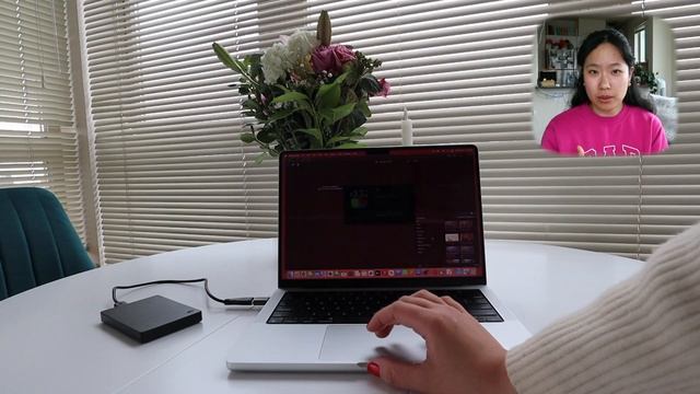 14" M2 MACBOOK PRO UNBOXING & IMPRESSIONS for final cut pro video editing and sims 4 gaming смотреть онлайн