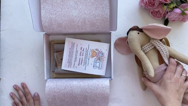 Набор для шитья - Слон пилот Луи | Handmade Fabric Toy смотреть онлайн