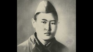 Герой Попов туһунан ырыа