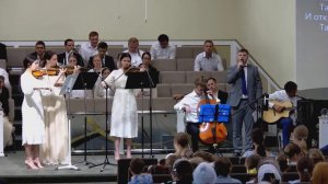 БЕЗГРАНИЧНЫЙ В МИЛОСТИ ВЕЛИКИЙ - красивое сольное пение под ансамбль