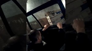 Как снять заменить стекла задней двери VW VENTO/GOLF3(USA)demontaz szyby drzwi tyl!