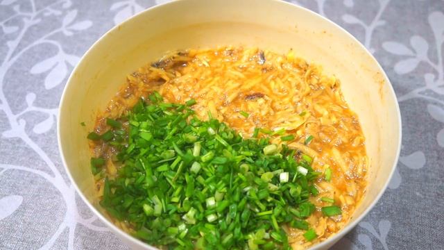 Самую дешёвую КИЛЬКУ в томатном соусе смешиваю с картошкой: делюсь "необычный" экспериментом ужина. смотреть онлайн