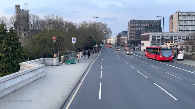 London from a different perspective: Upper deck bus ride through Southwest London - London Bus 430