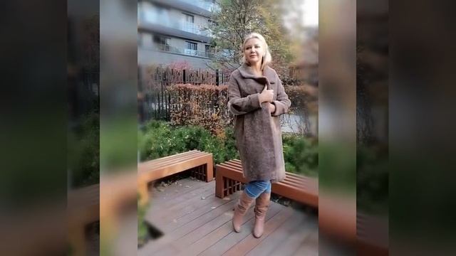 Шуба из натурального меха овчины с растительно-геометрическим орнаментом смотреть онлайн