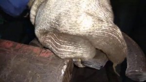 КАК КРЕПИТСЯ ХОДОВАЯ ГАЙКА НА ЗАДВИЖКЕ КОТОРАЯ ПОДНИМАЕТ ШТОК