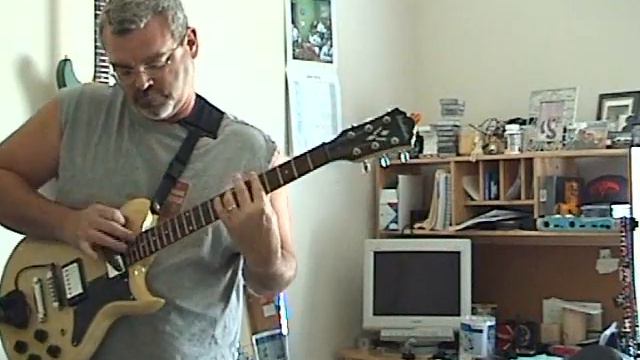 Eddie Van Halen Live Tap harmonics lick смотреть онлайн