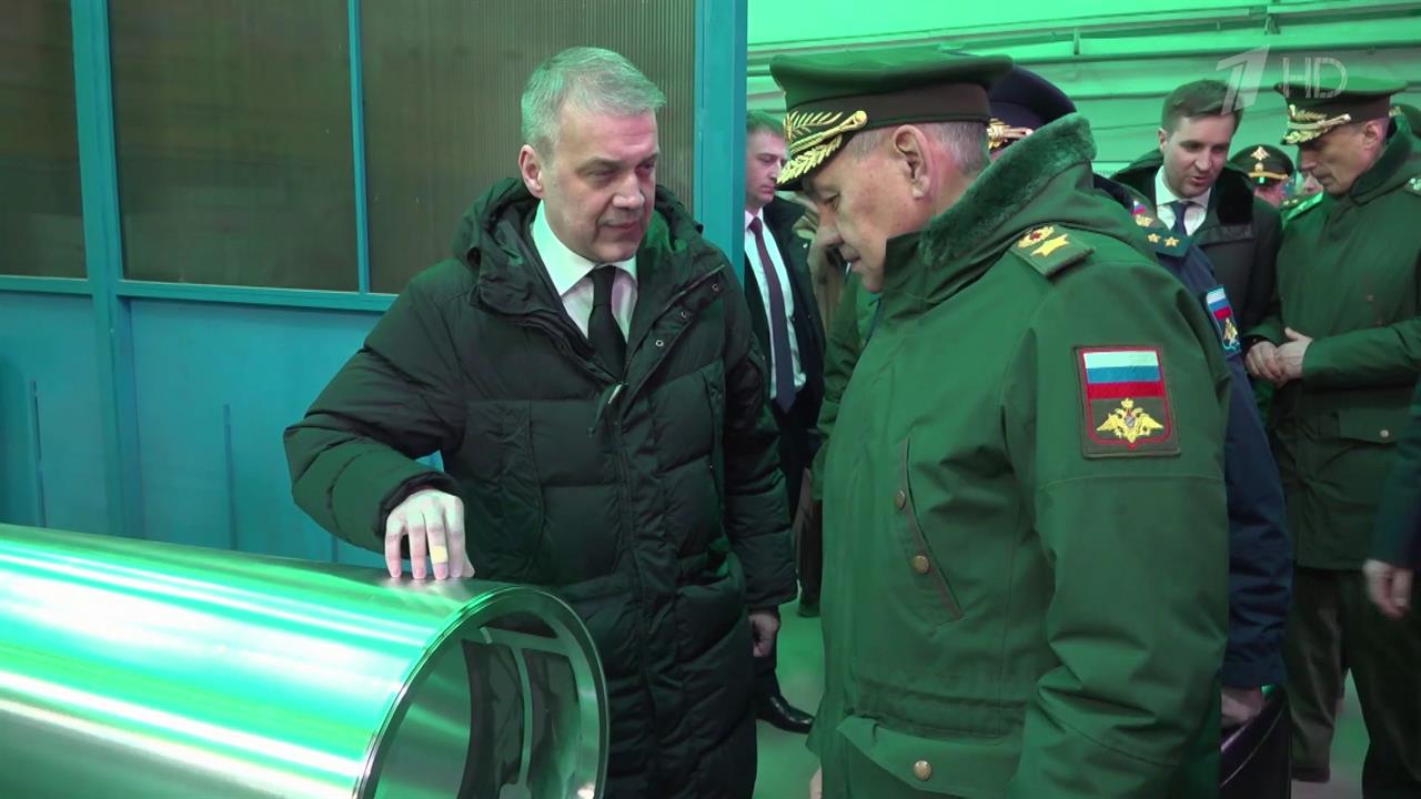 Министр обороны РФ проверил, как выполняется гособоронзаказ на московском заводе "Авангард"