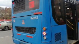 // Автобус ЛиАЗ-5292.65 на маршруте 725в у метро "Текстильщики". //