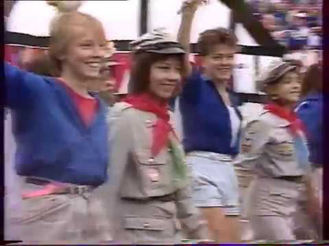 Aktuelle Kamera: Pioniertreffen 01051988. Первомайская демонстрация в Берлине.