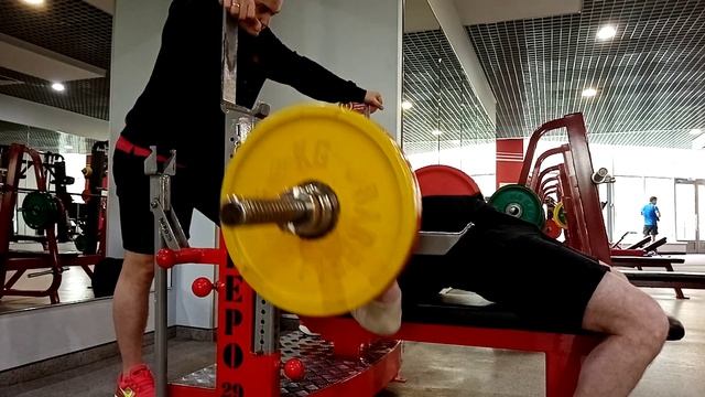 Жим штанги лёжа 105 на 7 смотреть онлайн