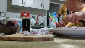 ОБРЕЗАЛА ГЛАДИОЛУСЫ/ГОТОВЛЮ СЕЛЬДЬ ПОД ШУБОЙ/МУЖ ЗАХОТЕЛ 🍻