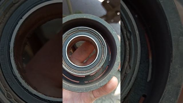 Mitsubishi Colt 2005 1.3 замена электромуфты компрессора кондиционера смотреть онлайн