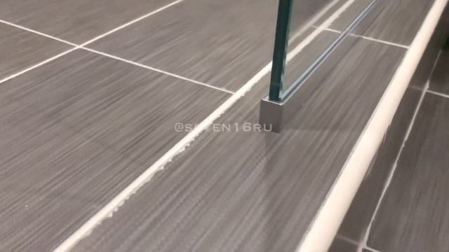 Душевая перегородка из стекла