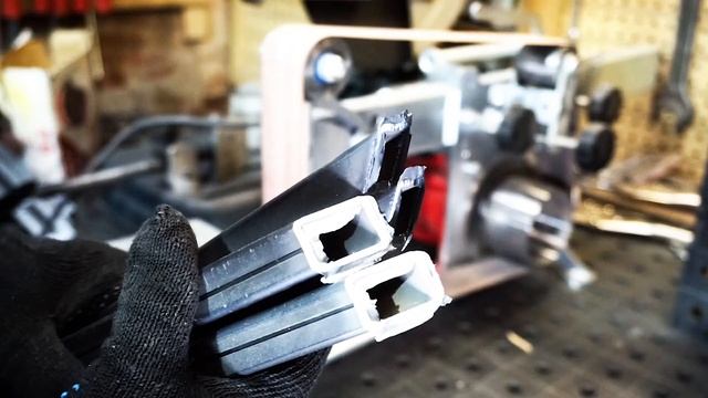 Такого в магазине не купишь. Крутая самоделка из профильной трубы 20/20. Результат потрясающий. смотреть онлайн